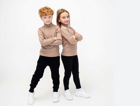 Як стильно одягнути дитину взимку